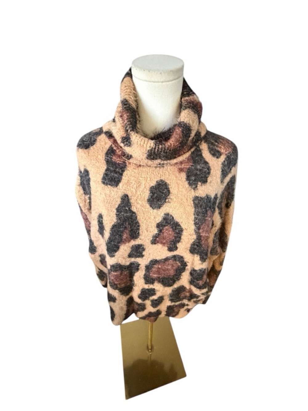 Show Me your Mumu Turtleneck Leopard Print Sweater Sz Small - Picture 10 of 14